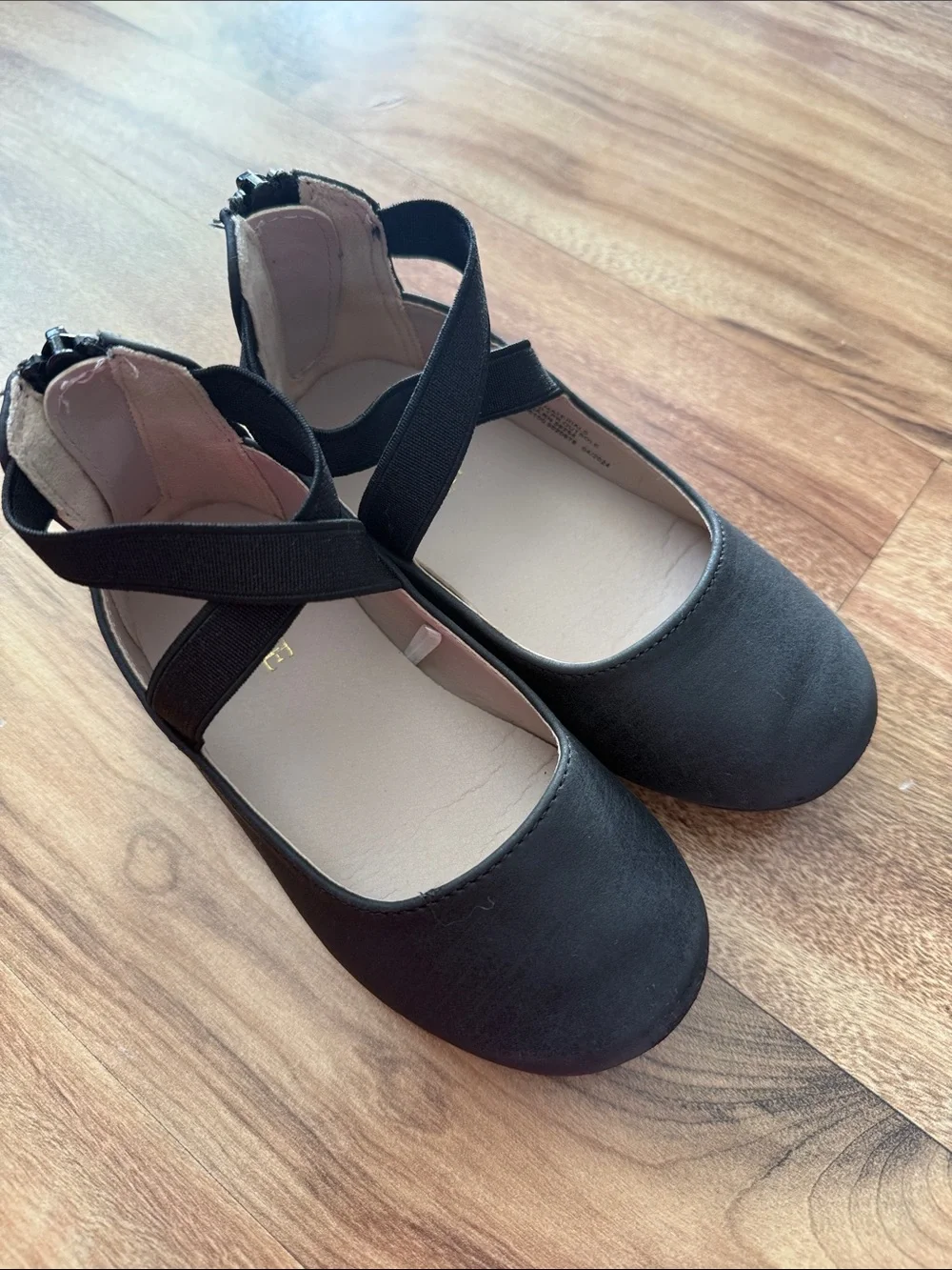 The Children's Place Black Girls' Mary Jane Dress Shoes with Crisscross Straps